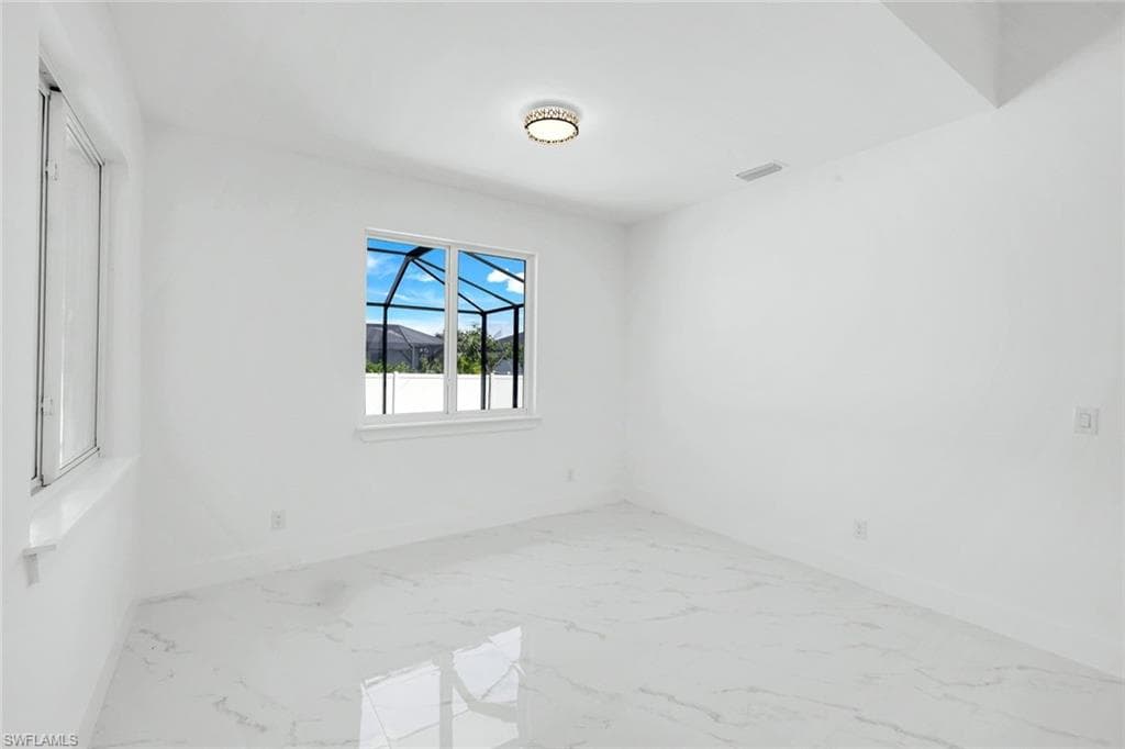 3923 38th St, Cape Coral, FL 33993-27