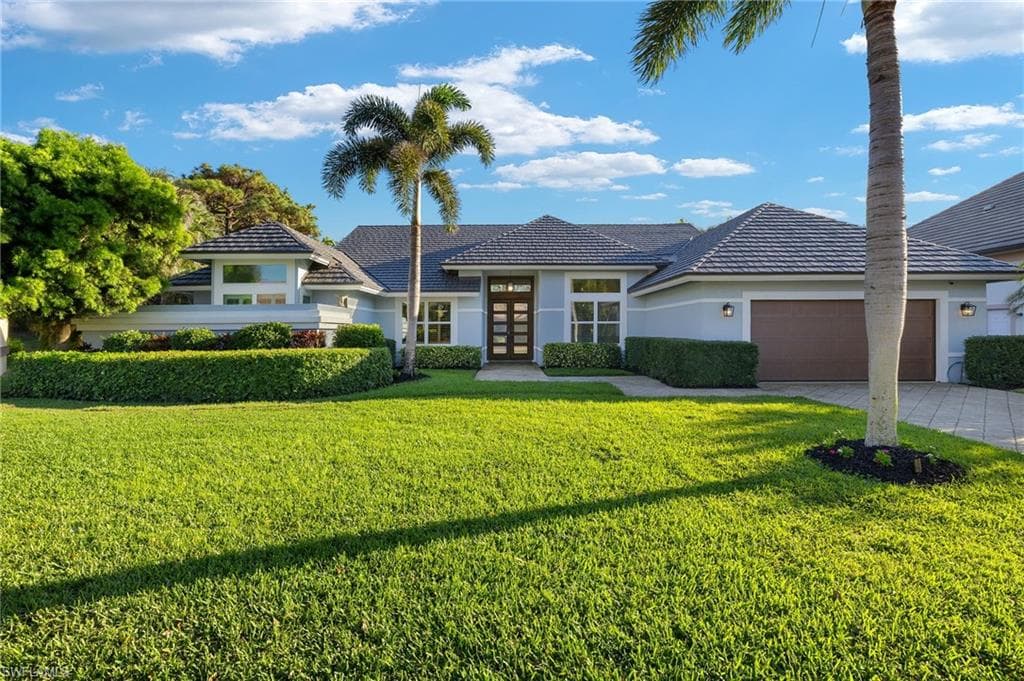 812 Arrowhead Ln, Naples, FL 34108-29
