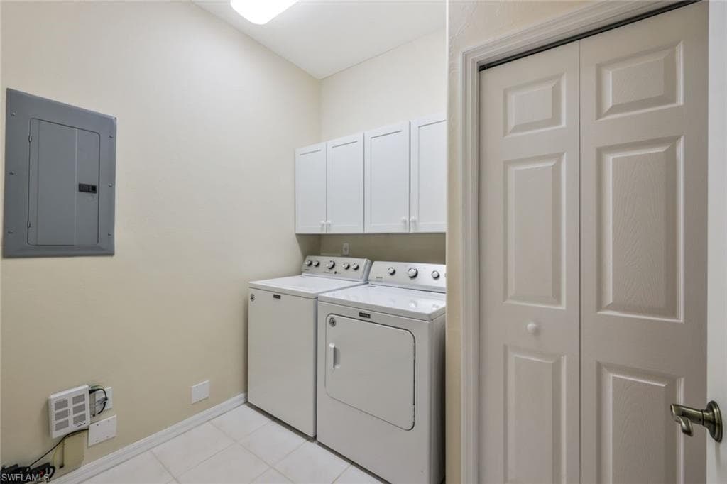 8545 Danbury Blvd 204, Naples, FL 34120-19