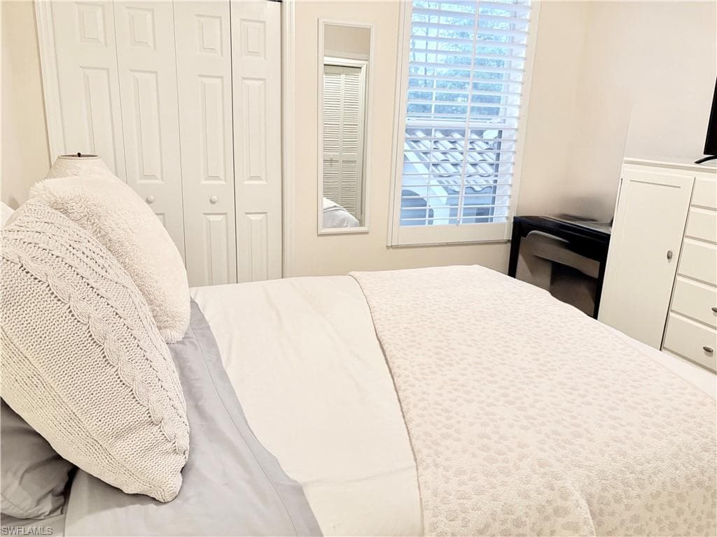 8545 Danbury Blvd 204, Naples, FL 34120-21