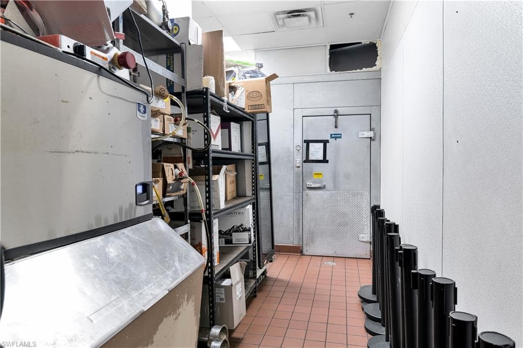 15215 Collier Blvd Collier Blvd 324-325, Naples, FL 34119-18