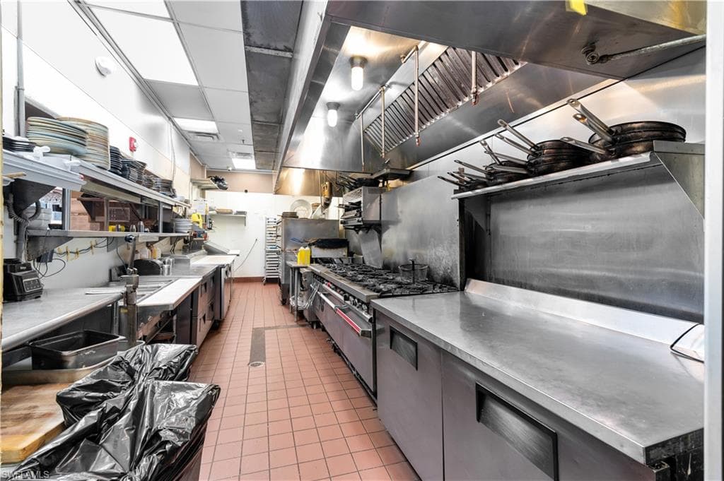 15215 Collier Blvd Collier Blvd 324-325, Naples, FL 34119-23