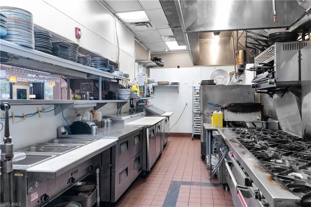 15215 Collier Blvd Collier Blvd 324-325, Naples, FL 34119-24