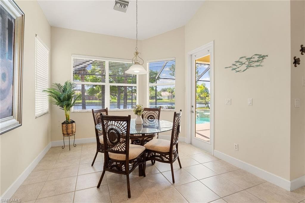 3811 Lakeview Isle Ct, Fort Myers, FL 33905-11