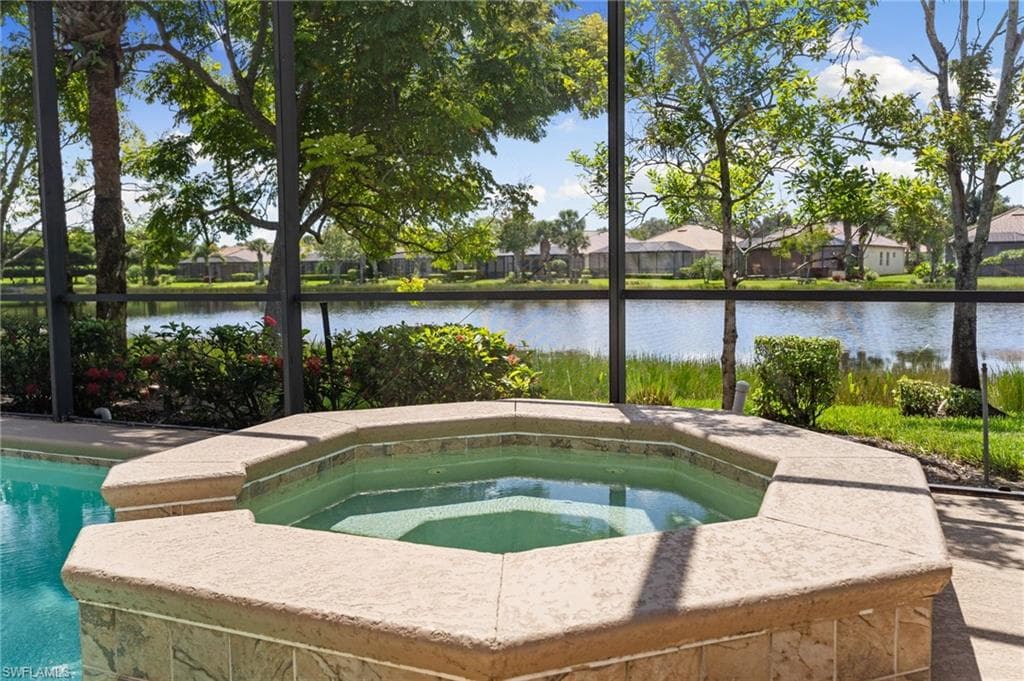 3811 Lakeview Isle Ct, Fort Myers, FL 33905-27