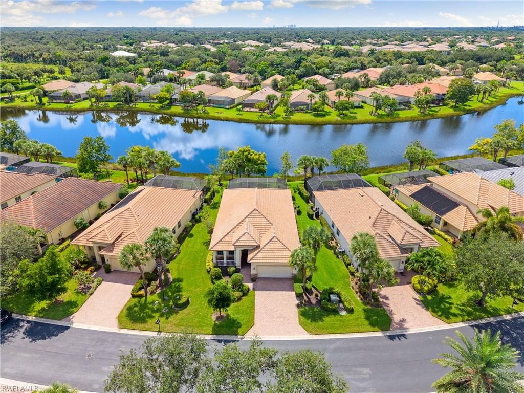 3811 Lakeview Isle Ct, Fort Myers, FL 33905-30