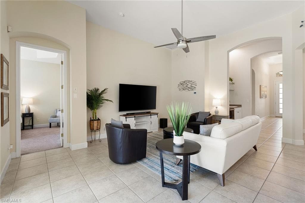 3811 Lakeview Isle Ct, Fort Myers, FL 33905-6
