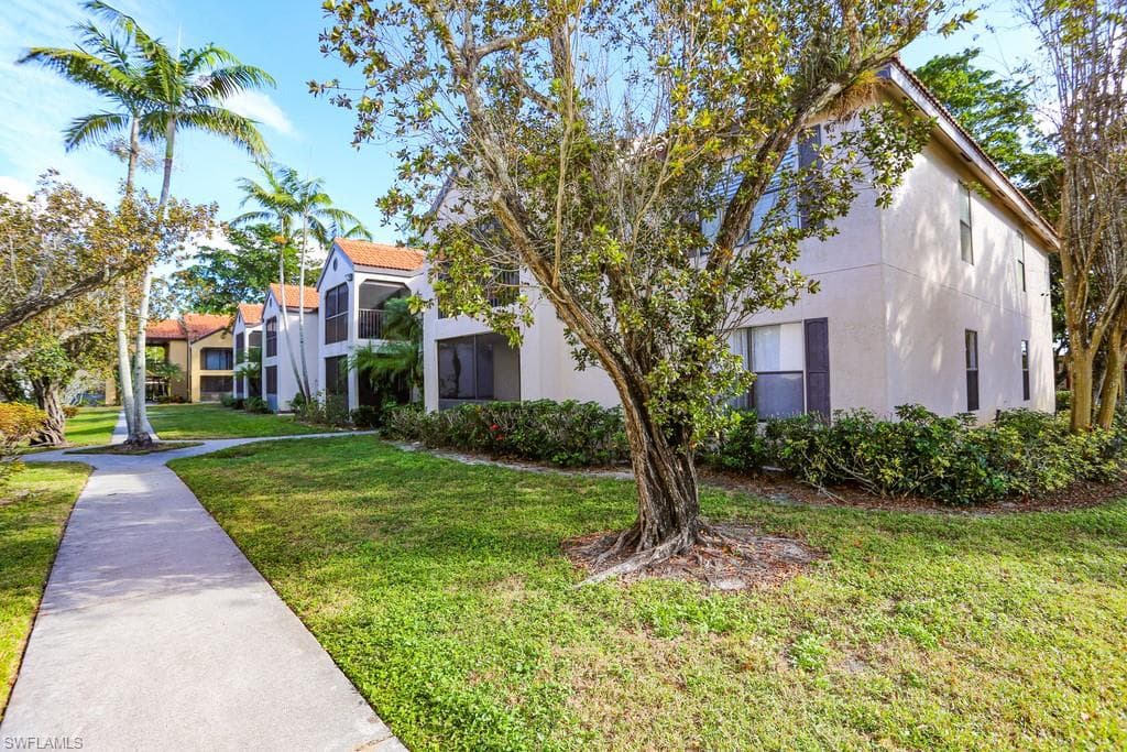 2214 Arbour Walk Cir 2012, Naples, FL 34109-28
