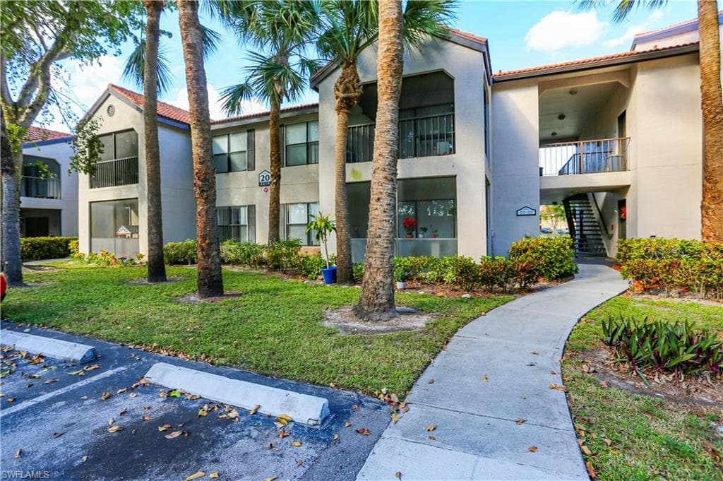 2214 Arbour Walk Cir 2012, Naples, FL 34109-2