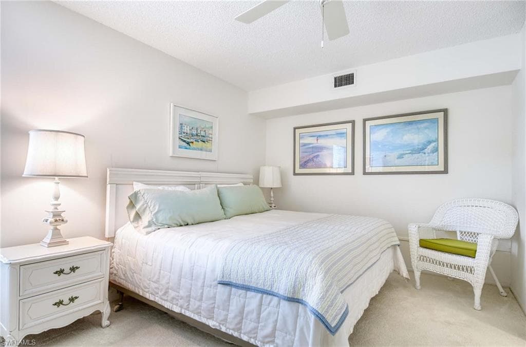 2151 Gulf Shore Blvd N 204, Naples, FL 34102-17