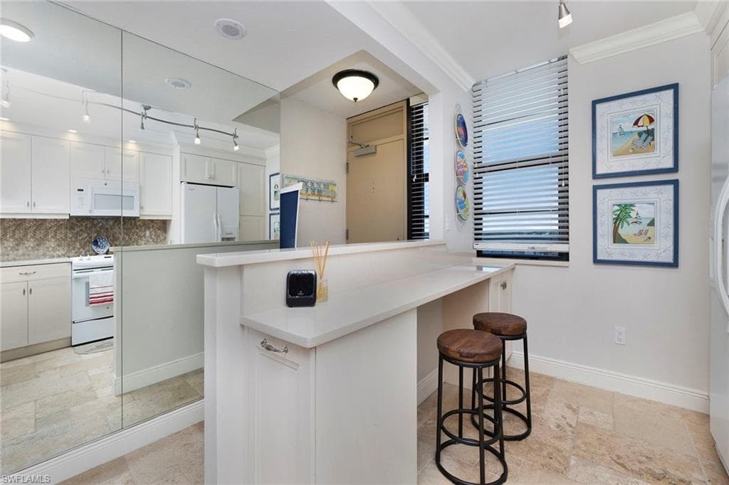 380 Seaview Ct 805, Marco Island, FL 34145-8