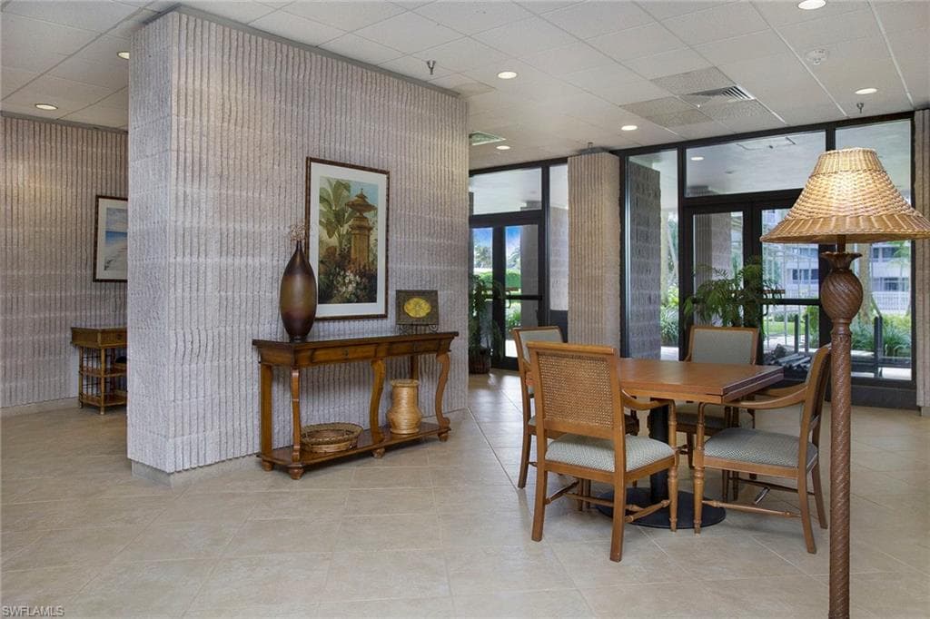 380 Seaview Ct 805, Marco Island, FL 34145-43