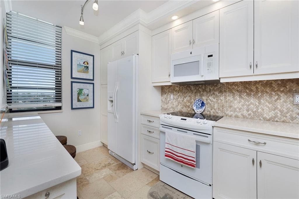 380 Seaview Ct 805, Marco Island, FL 34145-5