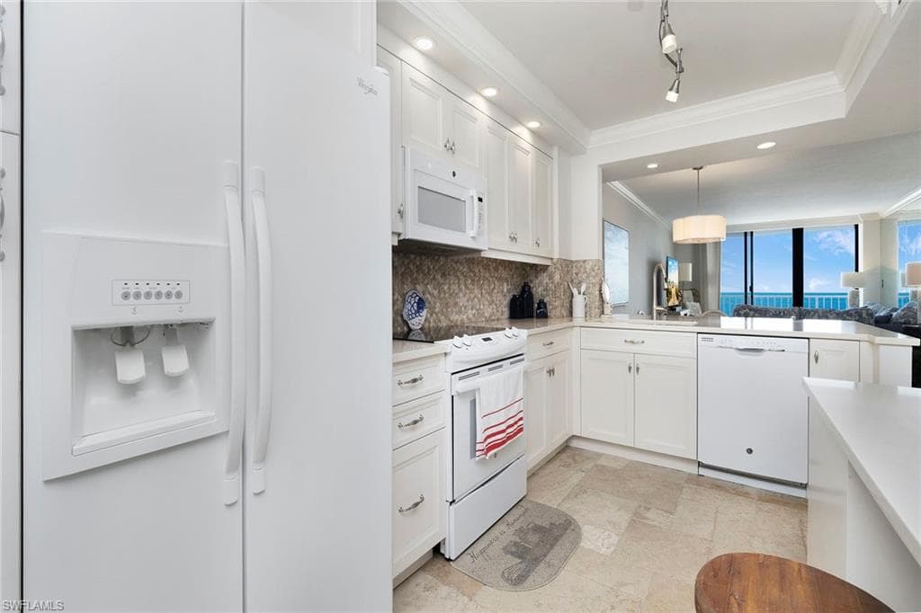 380 Seaview Ct 805, Marco Island, FL 34145-6