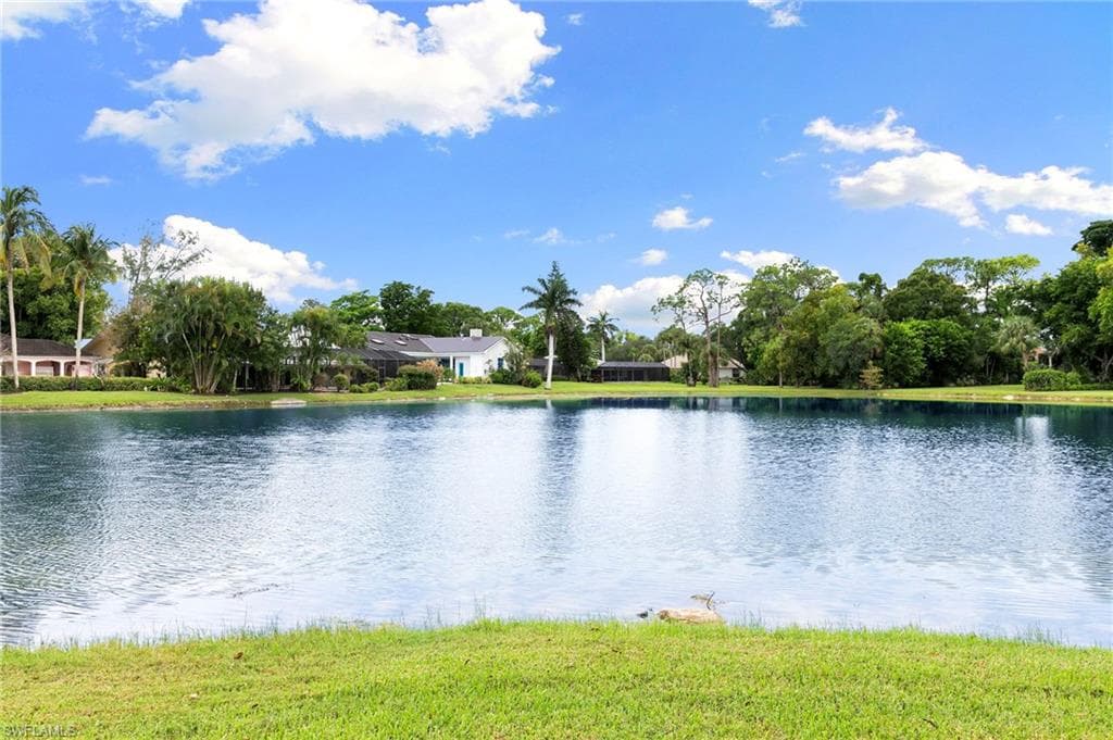431 Widgeon Pt, Naples, FL 34105-21