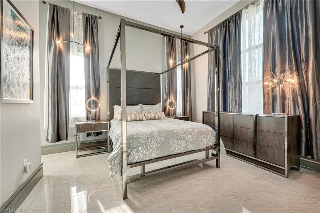 836 Miramar Ct, Cape Coral, FL 33904-23