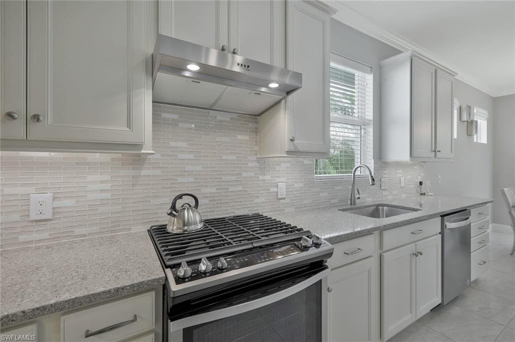 20031 Siesta Key Ct, Estero, FL 33928-10