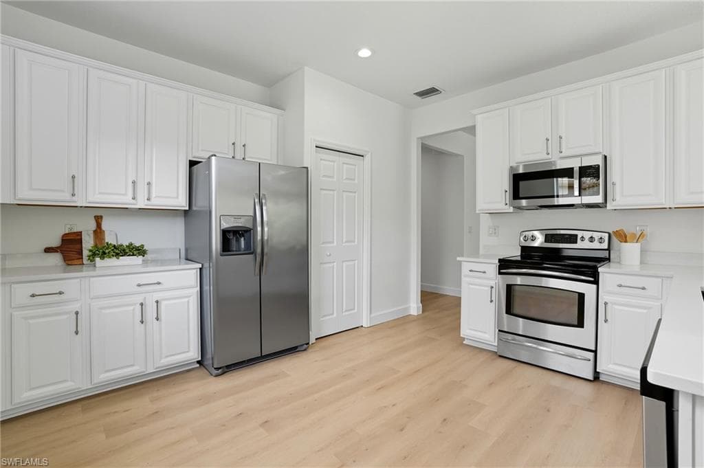 21403 Velino Ln, Estero, FL 33928-15