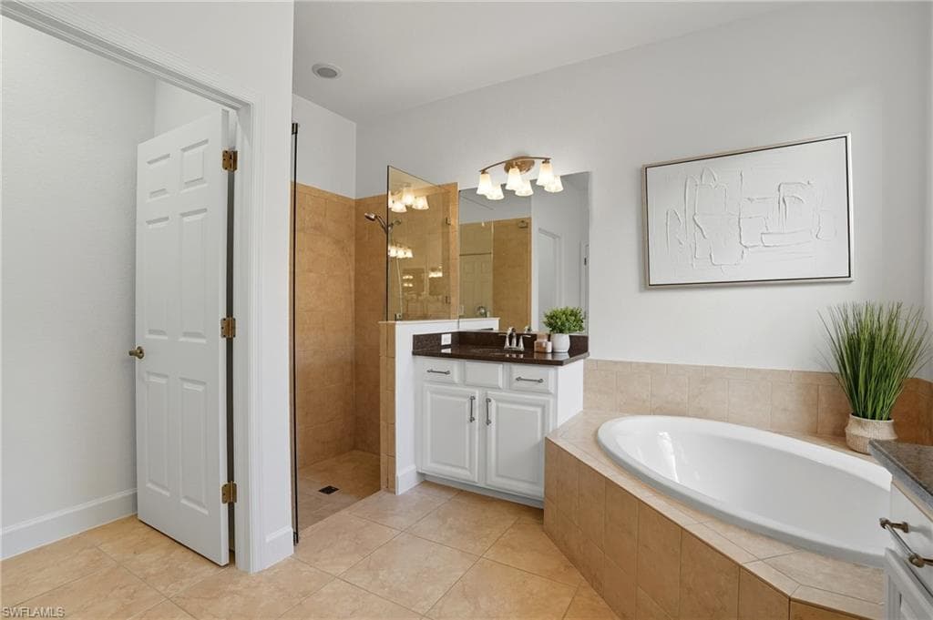 21403 Velino Ln, Estero, FL 33928-25