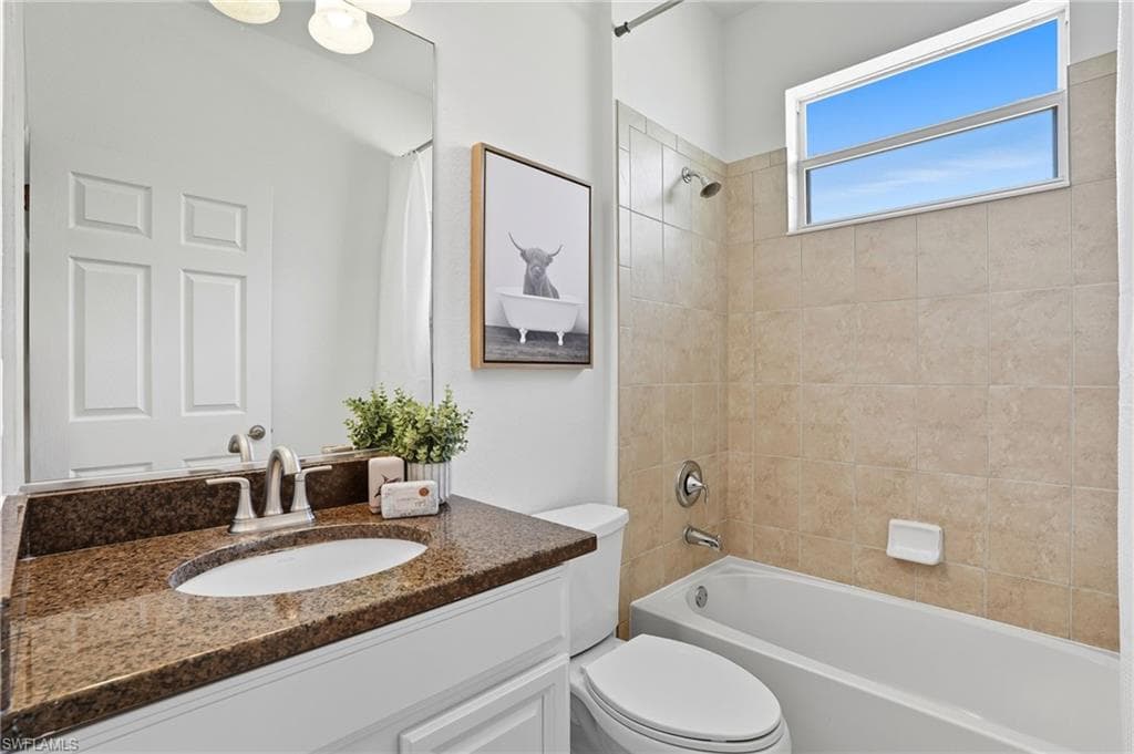 21403 Velino Ln, Estero, FL 33928-29