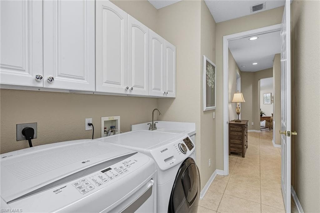 8582 Pepper Tree Way, Naples, FL 34114-28
