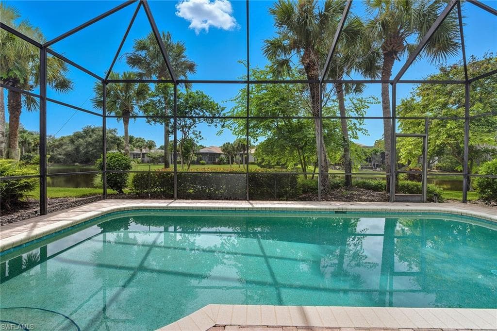 8582 Pepper Tree Way, Naples, FL 34114-2