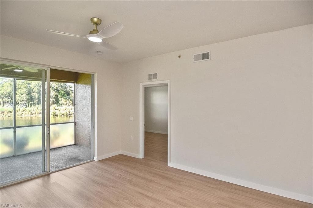 3830 Sawgrass Way 2914, Naples, FL 34112-17