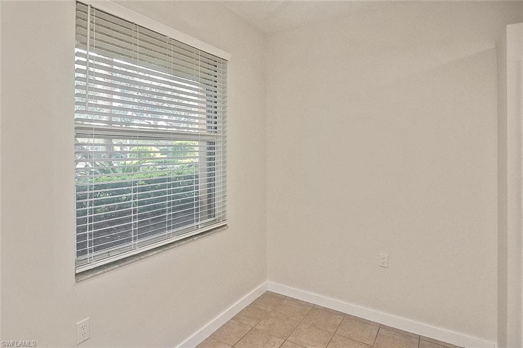 3830 Sawgrass Way 2914, Naples, FL 34112-30