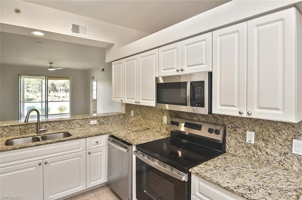 3830 Sawgrass Way 2914, Naples, FL 34112-34