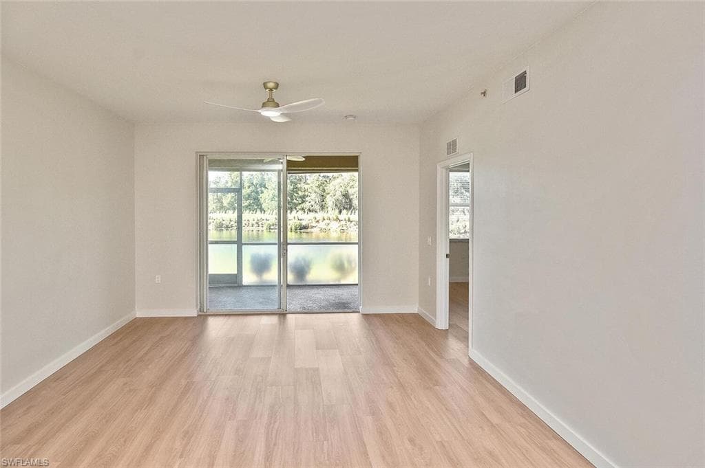 3830 Sawgrass Way 2914, Naples, FL 34112-36