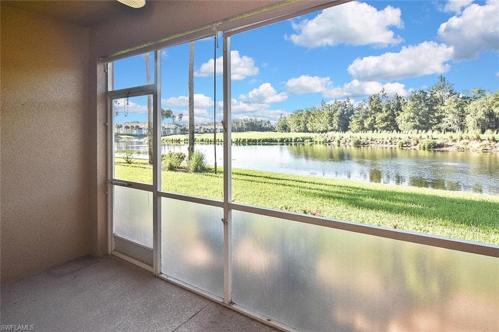 3830 Sawgrass Way 2914, Naples, FL 34112-39