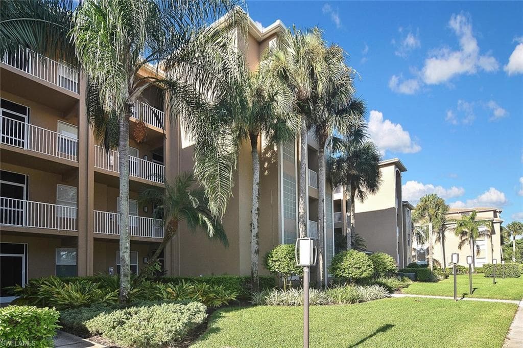 3830 Sawgrass Way 2914, Naples, FL 34112-4