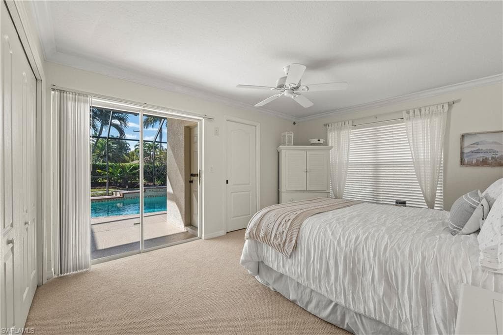 1015 Tivoli Ln, Naples, FL 34104-19