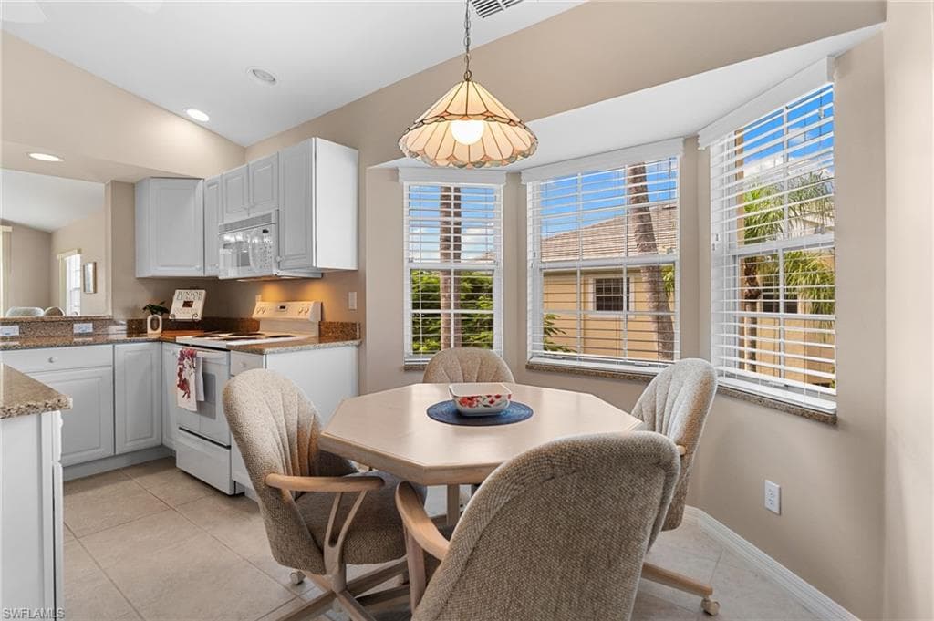 8420 Mystic Greens Way 1104, Naples, FL 34113-25