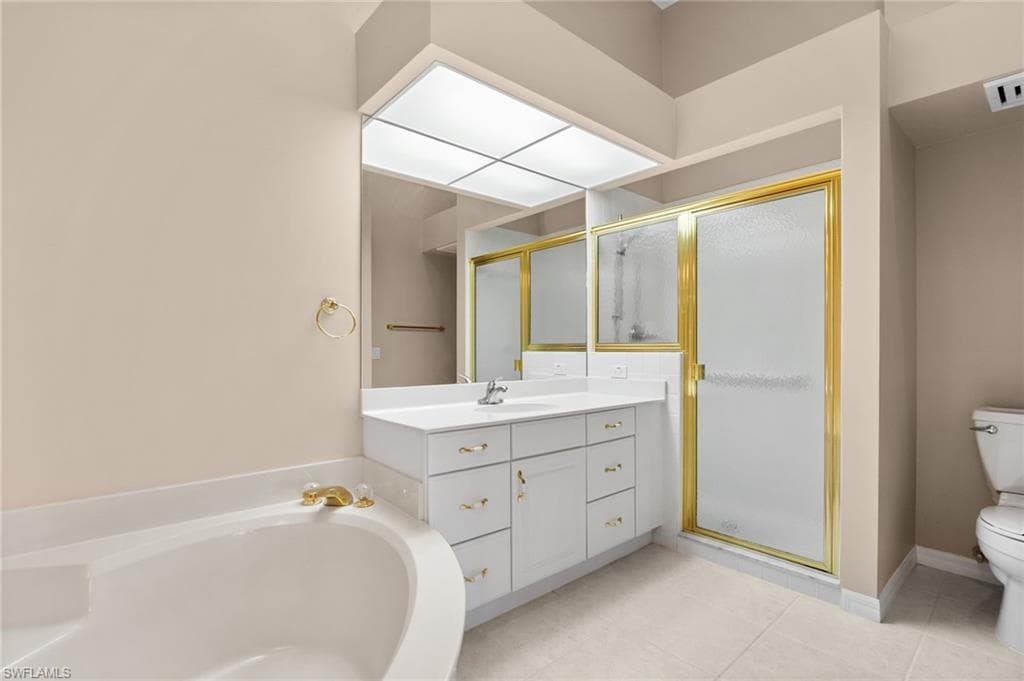 8420 Mystic Greens Way 1104, Naples, FL 34113-31