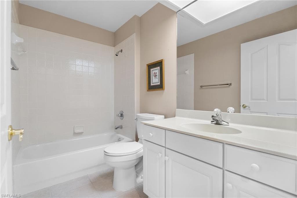 8420 Mystic Greens Way 1104, Naples, FL 34113-34