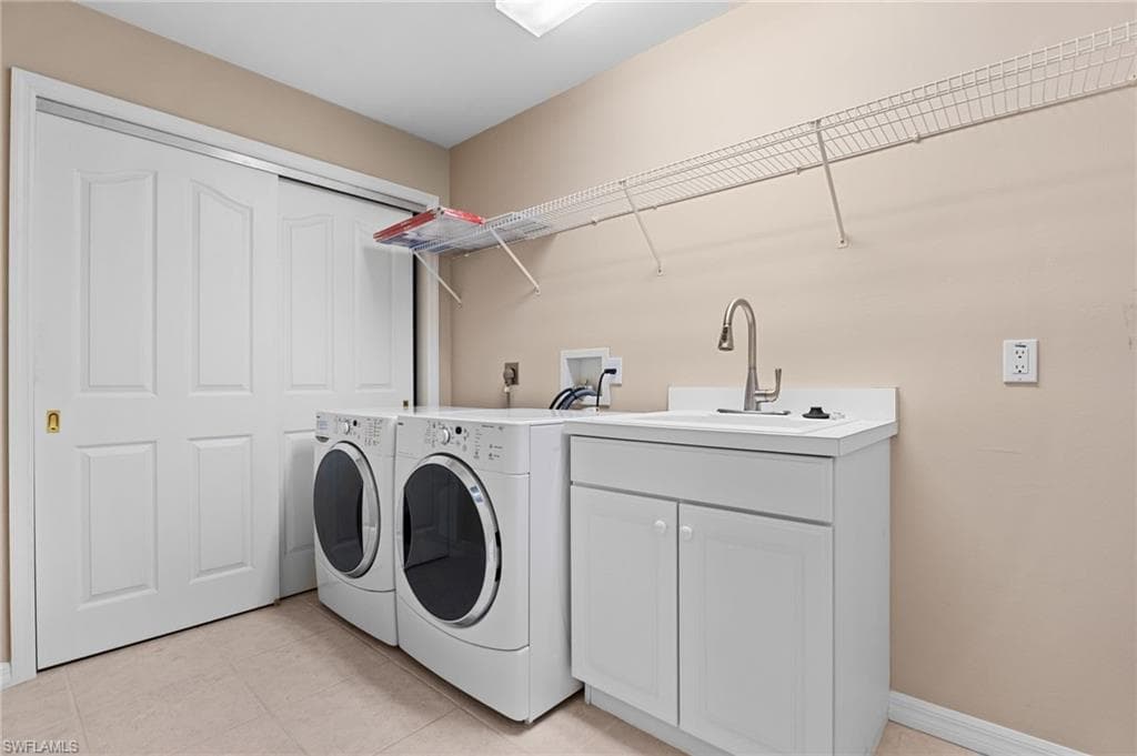 8420 Mystic Greens Way 1104, Naples, FL 34113-38