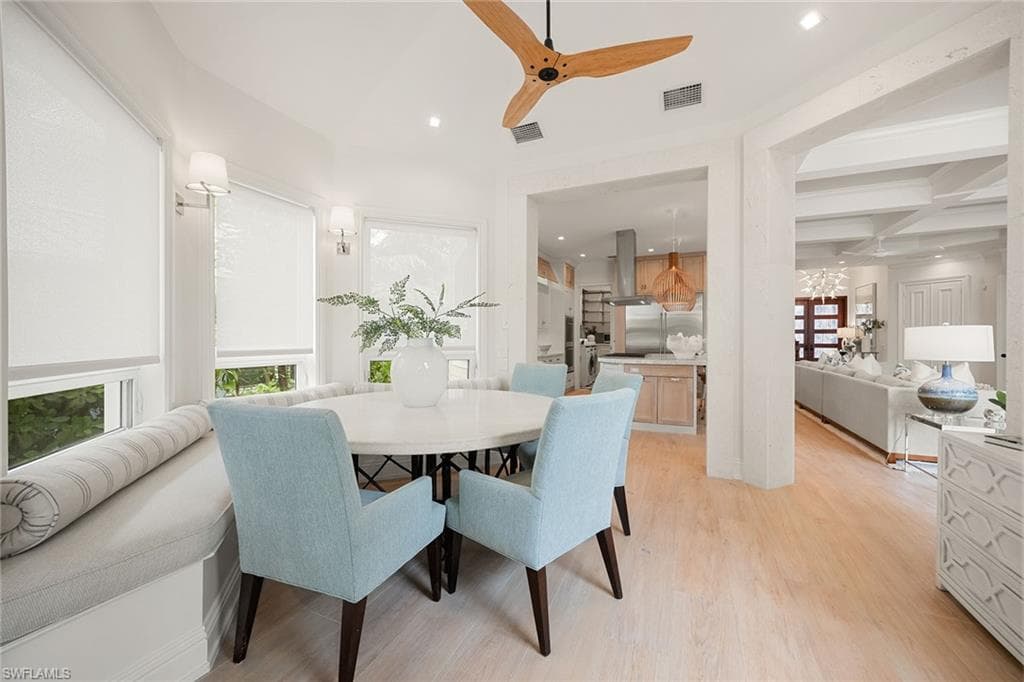 429 14th Ave S, Naples, FL 34102-17