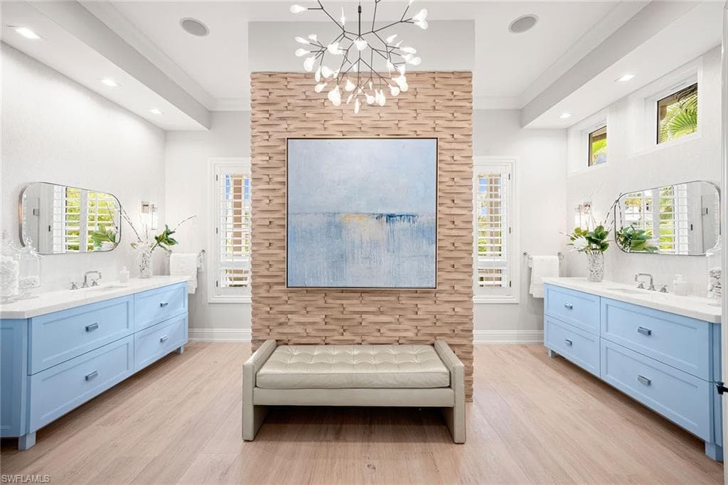 429 14th Ave S, Naples, FL 34102-24