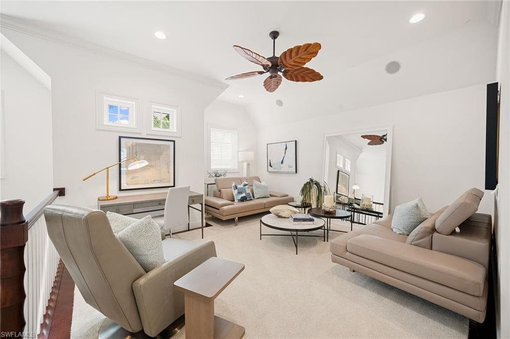 429 14th Ave S, Naples, FL 34102-29