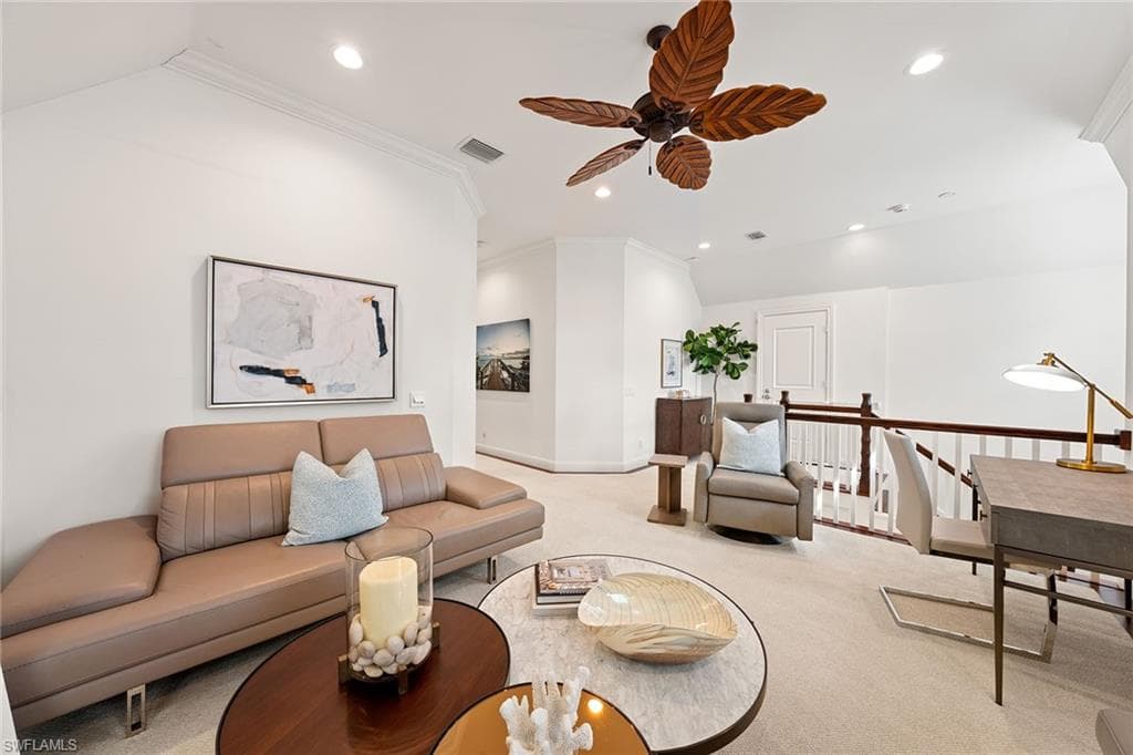 429 14th Ave S, Naples, FL 34102-30