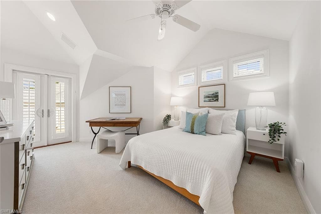 429 14th Ave S, Naples, FL 34102-31