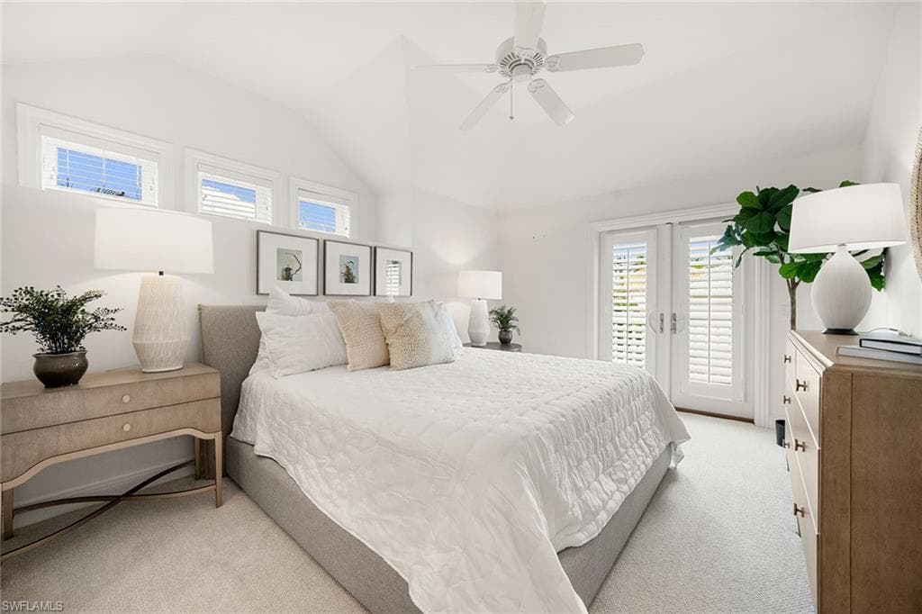 429 14th Ave S, Naples, FL 34102-33