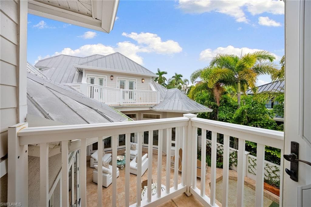 429 14th Ave S, Naples, FL 34102-41