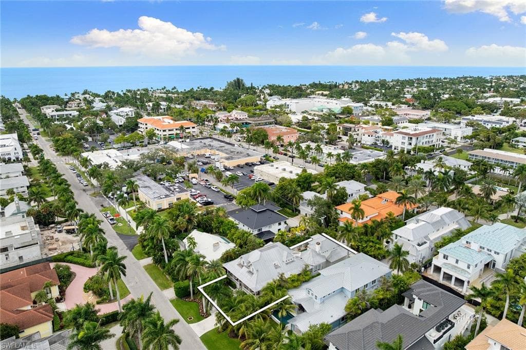 429 14th Ave S, Naples, FL 34102-48