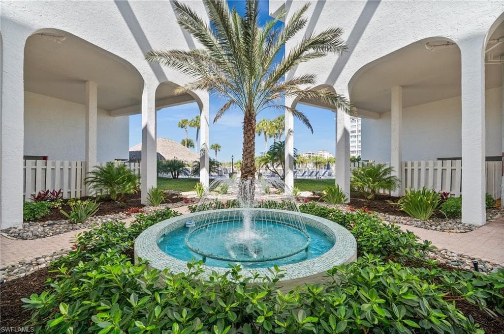 12945 Vanderbilt Dr 505, Naples, FL 34110-25