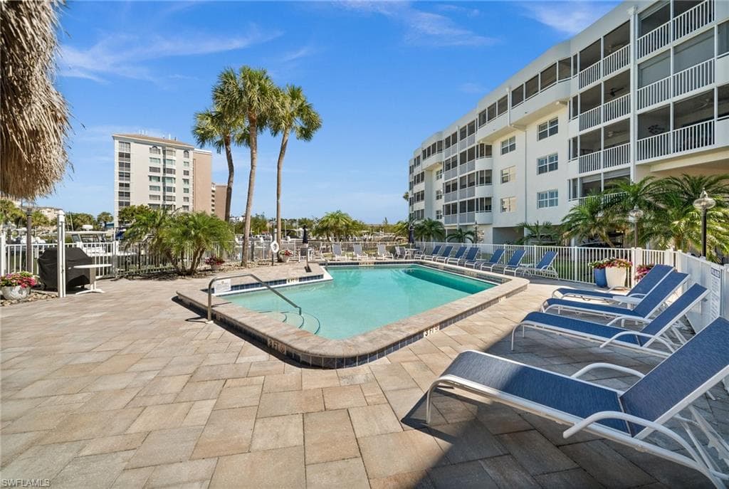 12945 Vanderbilt Dr 505, Naples, FL 34110-32