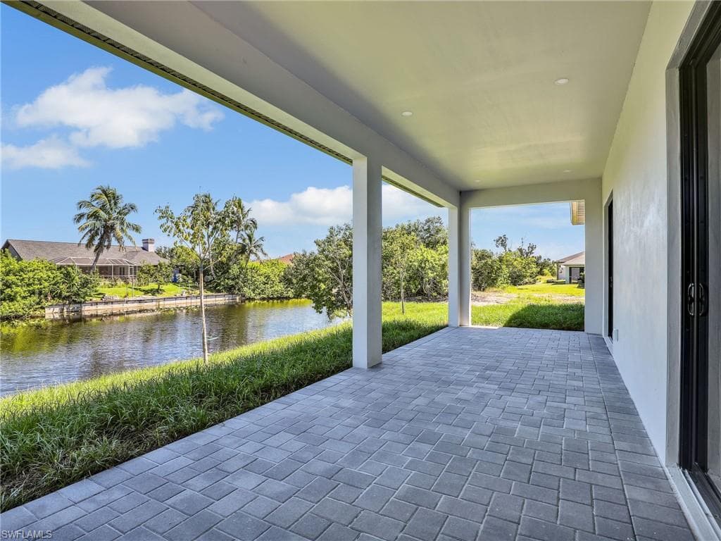 405 14th St, Cape Coral, FL 33993-17