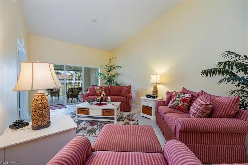 2381 Hidden Lake Ct 8202, Naples, FL 34112-9