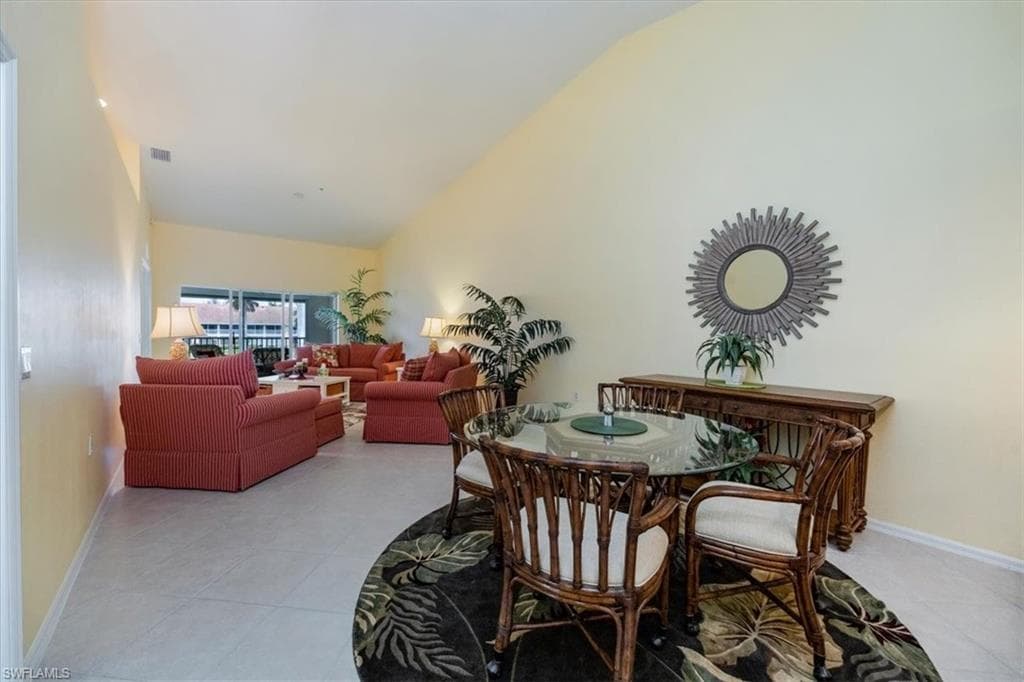 2381 Hidden Lake Ct 8202, Naples, FL 34112-7